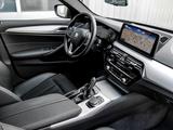BMW 530i Head-Up Navi RFK Shz PA DA+ - BMW 530 530d mit Benzin-Antrieb