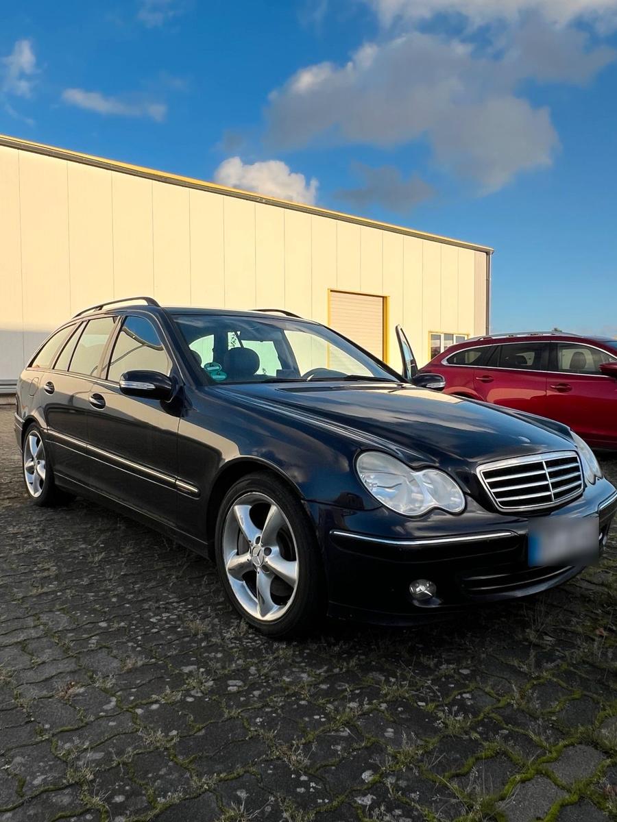 Mercedes-Benz C180 2005 — двигун 143 HP (105kW)