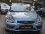 Ford Focus 1,6 Ghia Aut,Xenon,Sitzheizung,Klima,Tüv - Ford Focus: Ghia
