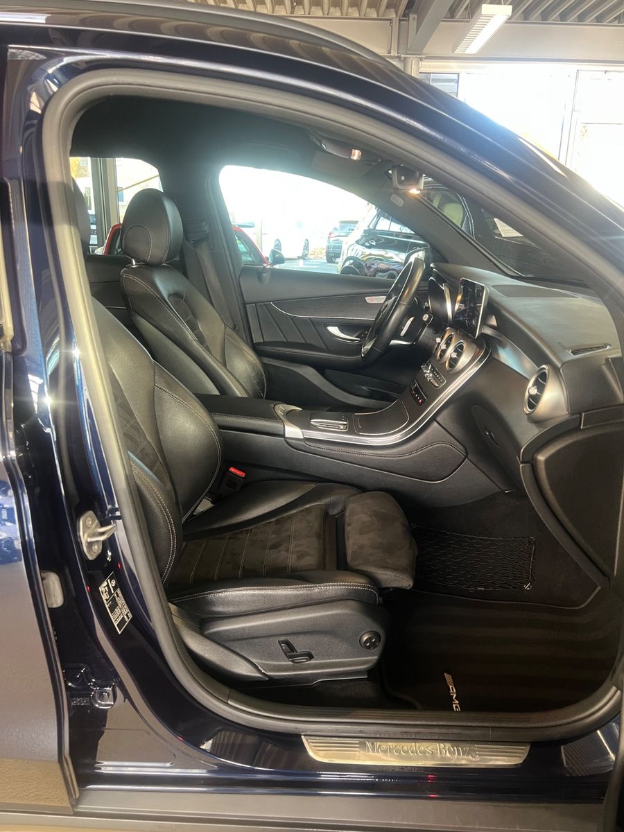 Fahrzeugabbildung Mercedes-Benz GLC 200 4Matic AMG LINE Night Pkaet *1.HAND*