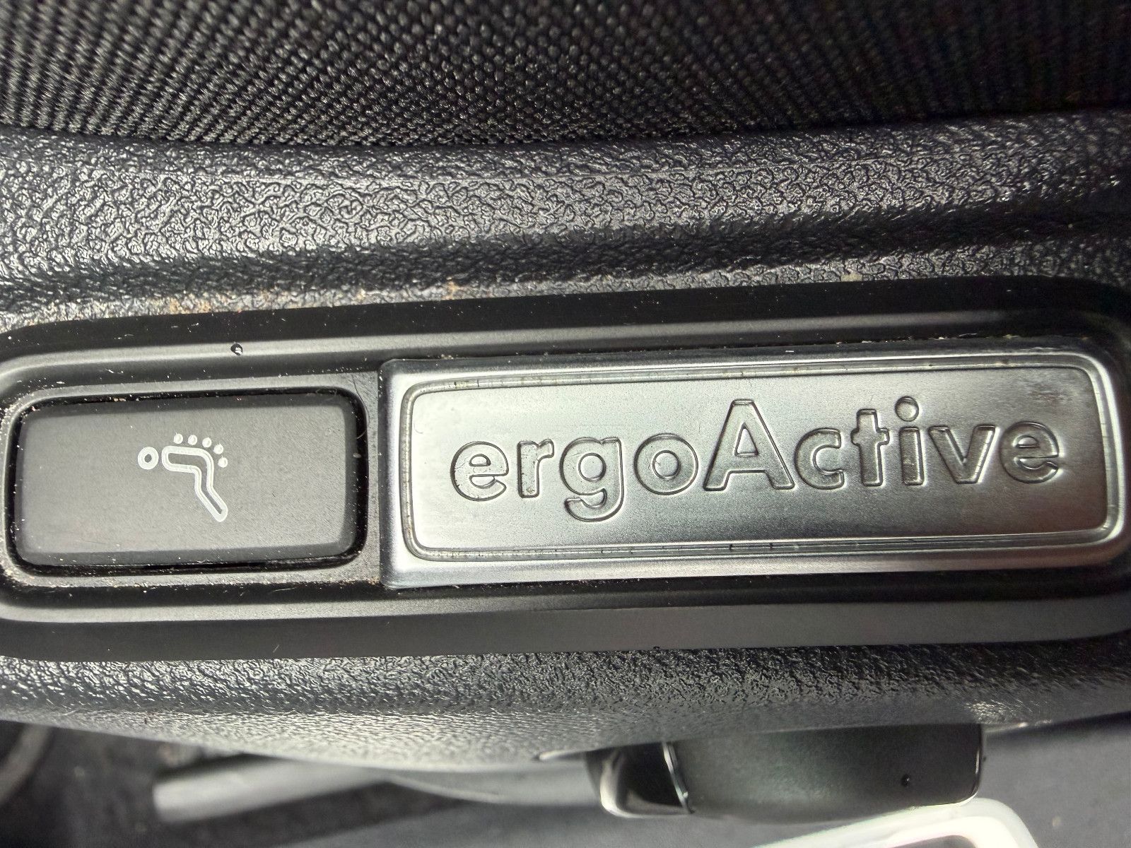 VW Tiguan Allspace 4Motion 7 Sitzer/Scheckheft – Foto 23