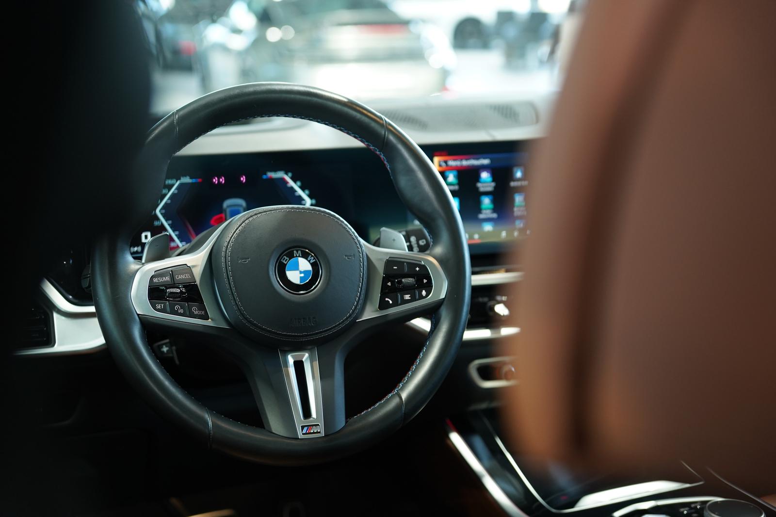 BMW X5 M60 i xD *1.H *22 *ACC*Sky Lounge*H-UP*AHK