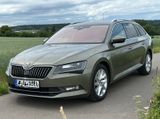 Skoda Combi 1.8 TSI DSG Style 7-Gang-DSG Bi-Xenon AAC - Skoda: Grün