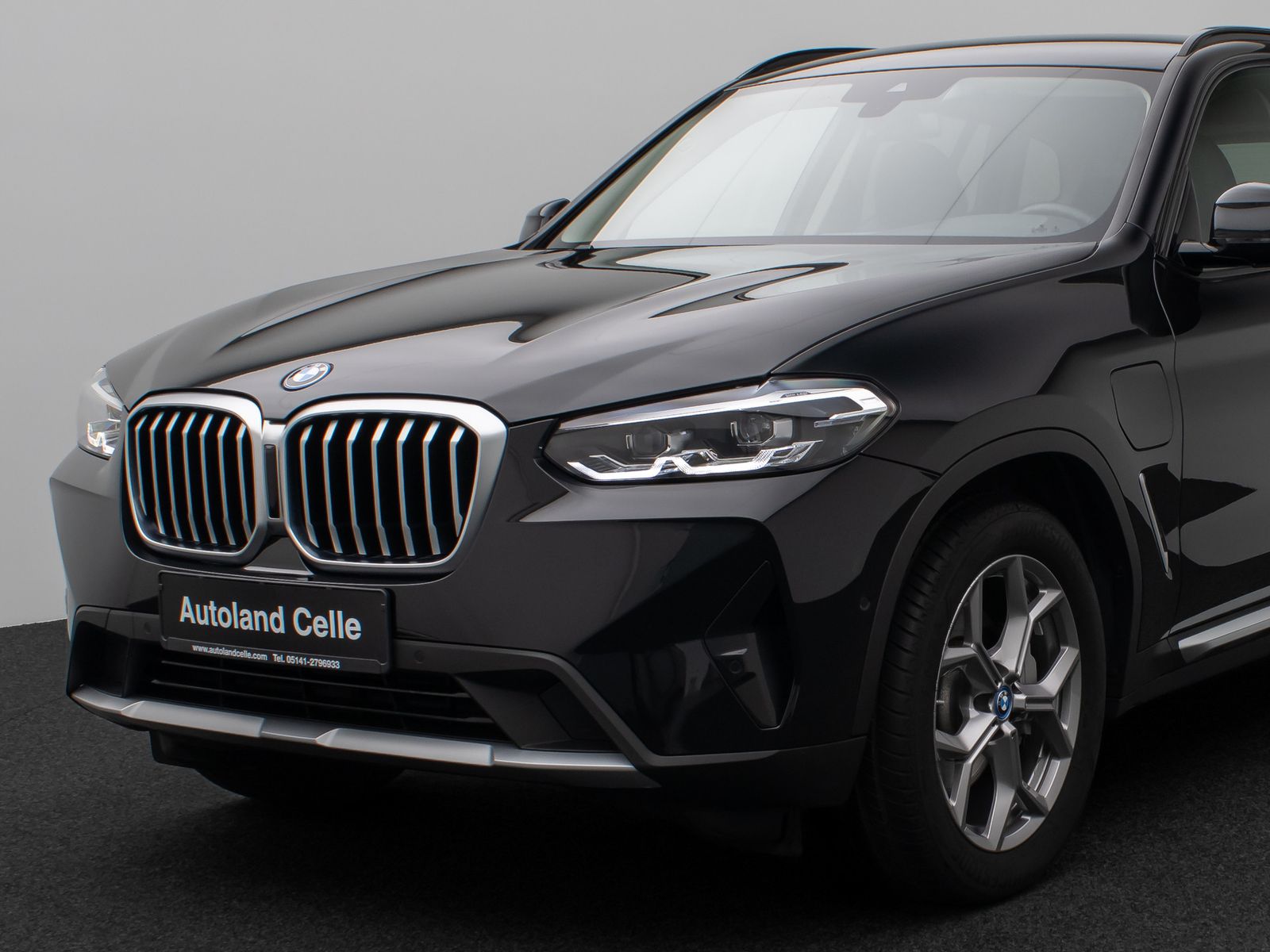 Fahrzeugabbildung BMW X3 xD30e Kamera DAB HiFi Komfort MSport 19Zoll