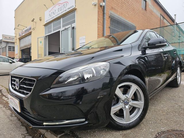 Volvo V40 2.0 120cv D2 Momentum*Navi*Led*Pdc*Eur