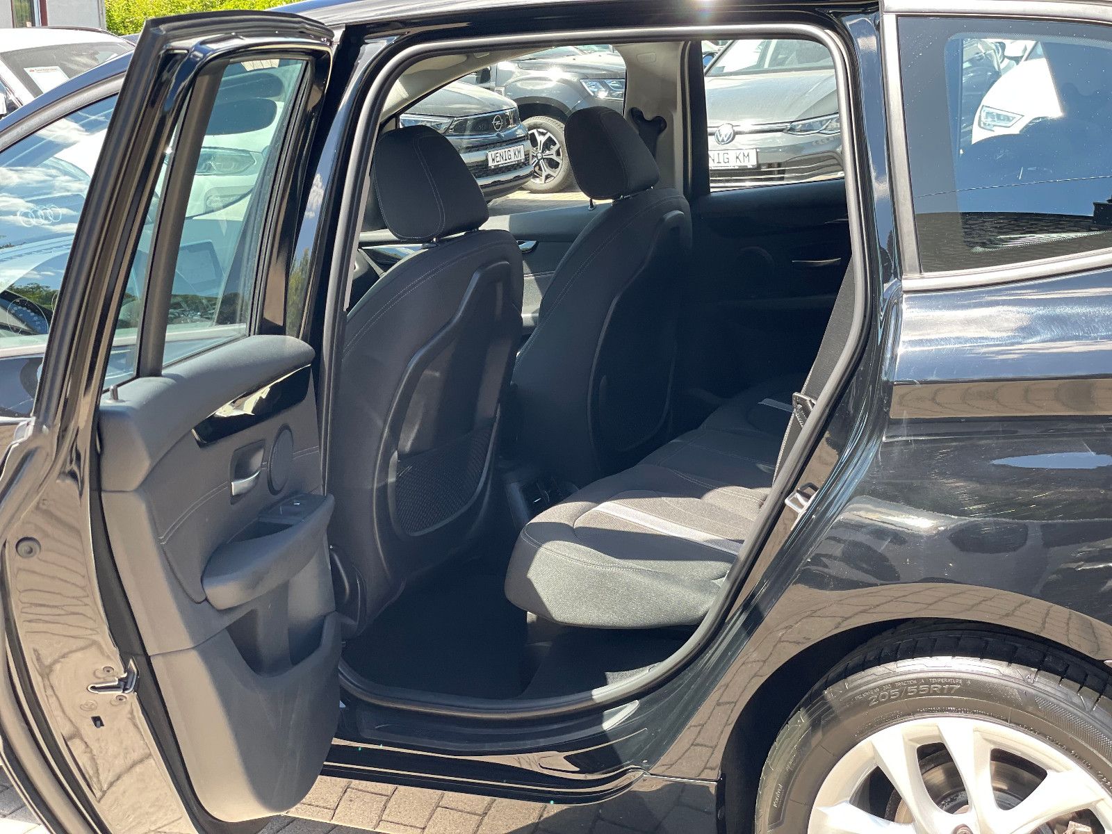 BMW 218 Gran Tourer, 2021, Diesel, 150 PS