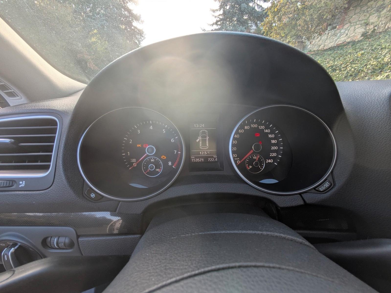 Volkswagen Golf 2010 — photo 11