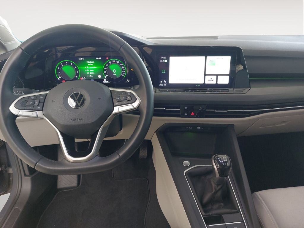 Fahrzeugabbildung Volkswagen Golf 1.5 TSI Style AHZV Standheizung Kessy