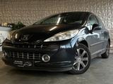 Peugeot 207 Platinum PANO*TÜV BIS 05.2026*KLIMA - gebrauchte Peugeot 207 aus dem Jahr 2006