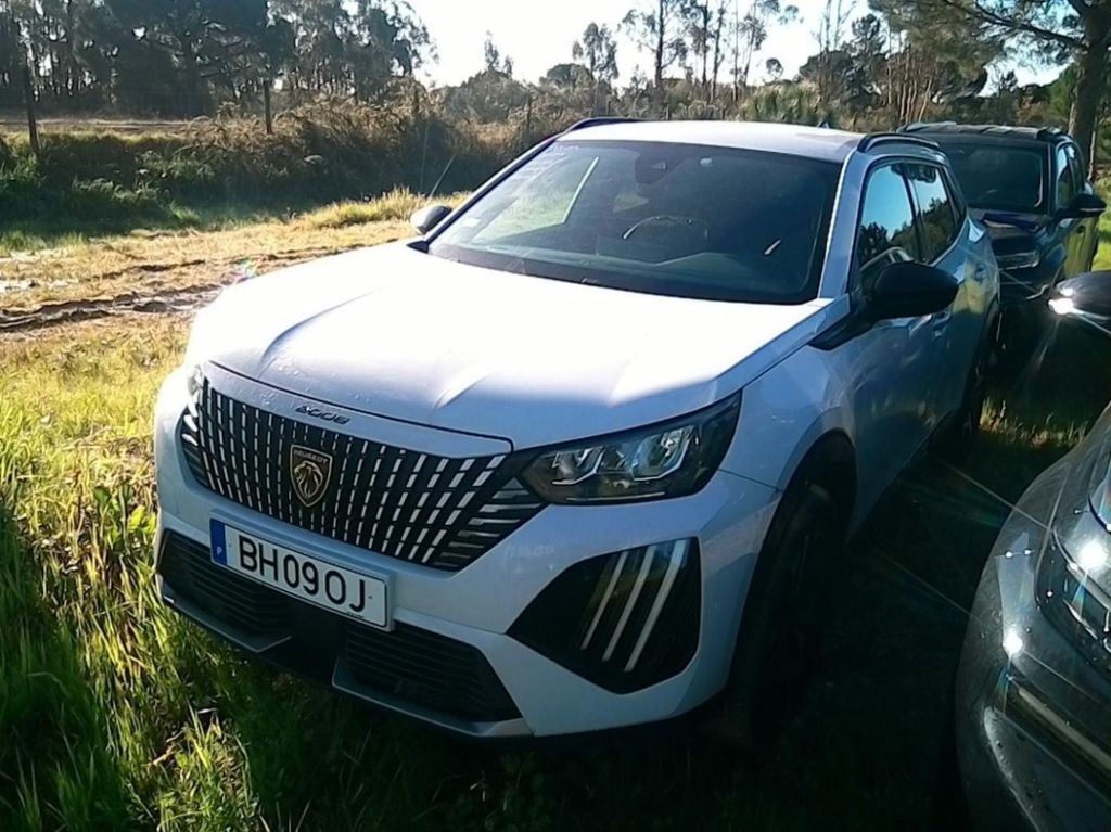 Peugeot 2008 — hlavná fotografia