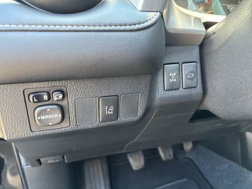 Toyota RAV 4 - 10