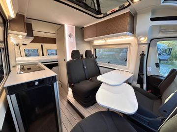 Westfalia Columbus 600 D 180PS Lithium 350WP Solar SKYVIEW