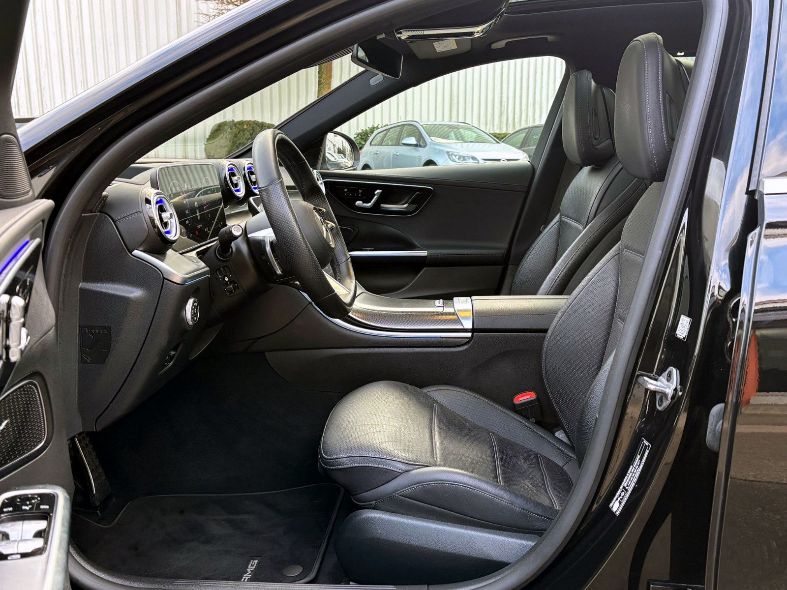 Fahrzeugabbildung Mercedes-Benz C220d T-Modell AMG-Line 360° ACC PANO HUD LED BT