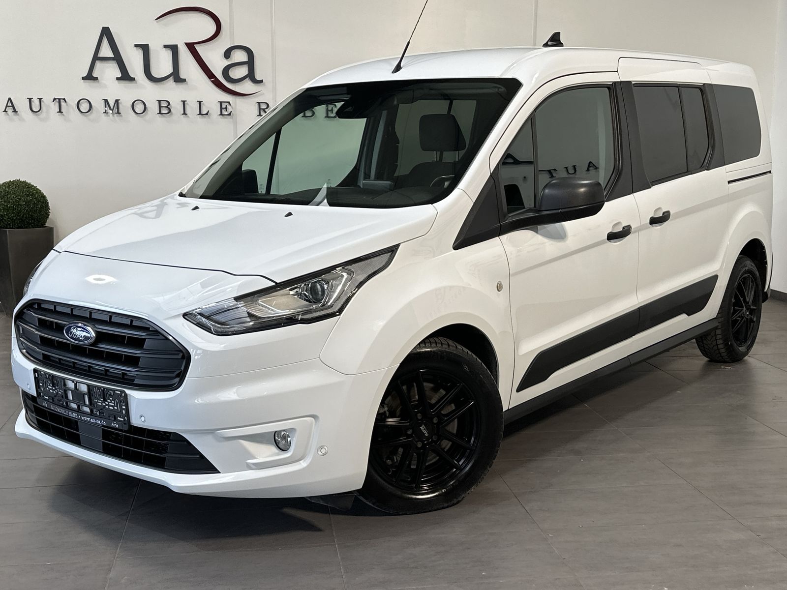 Fahrzeugabbildung Ford Transit Connect 240 Lang L2H1 Aut. NAV+XEN+KAMER