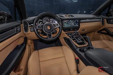 Porsche Cayenne - 11