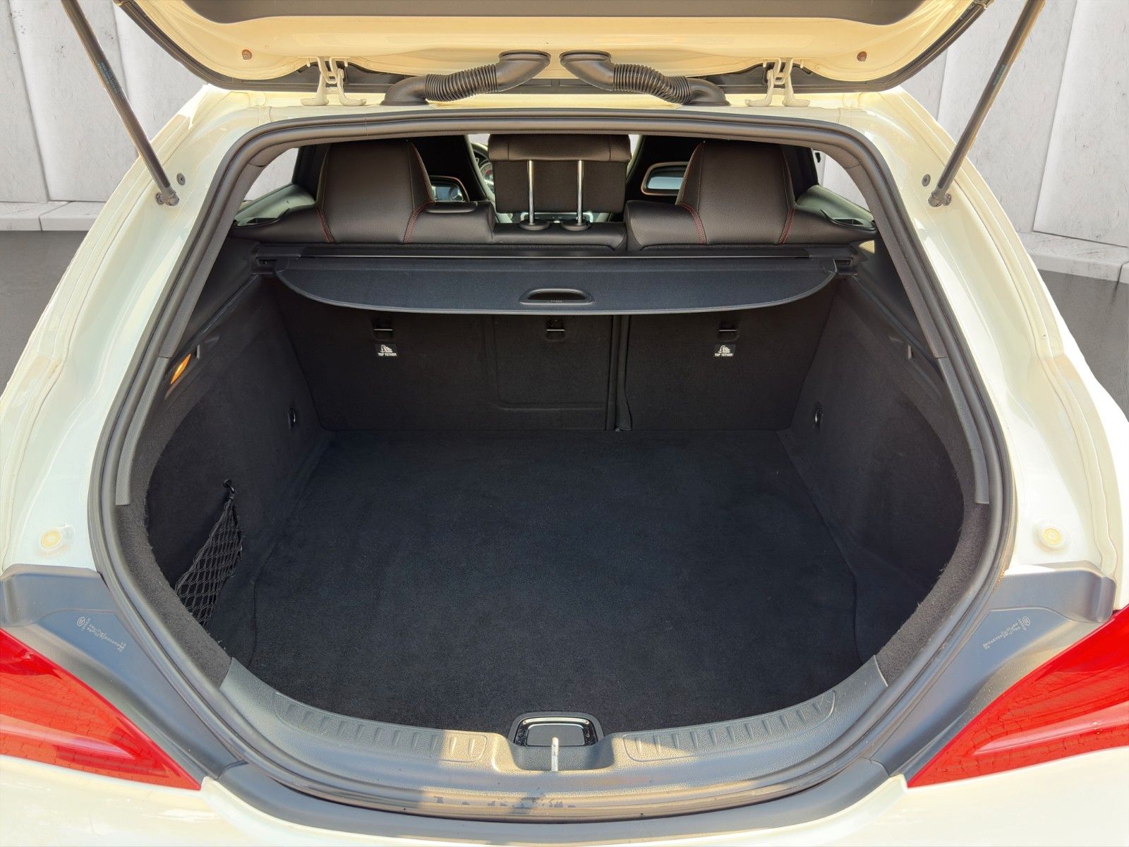 Fahrzeugabbildung Mercedes-Benz CLA 200 AMG Line SB*Night-Paket*Xenon*SHZ*Navi**