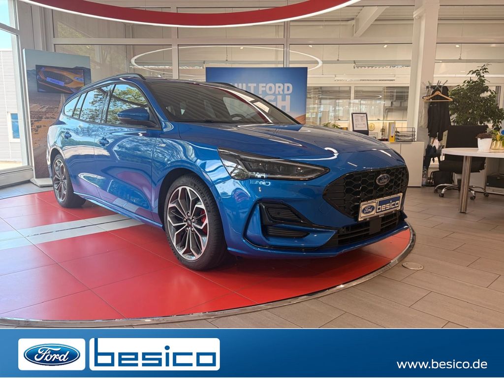Ford Focus — hlavná fotografia