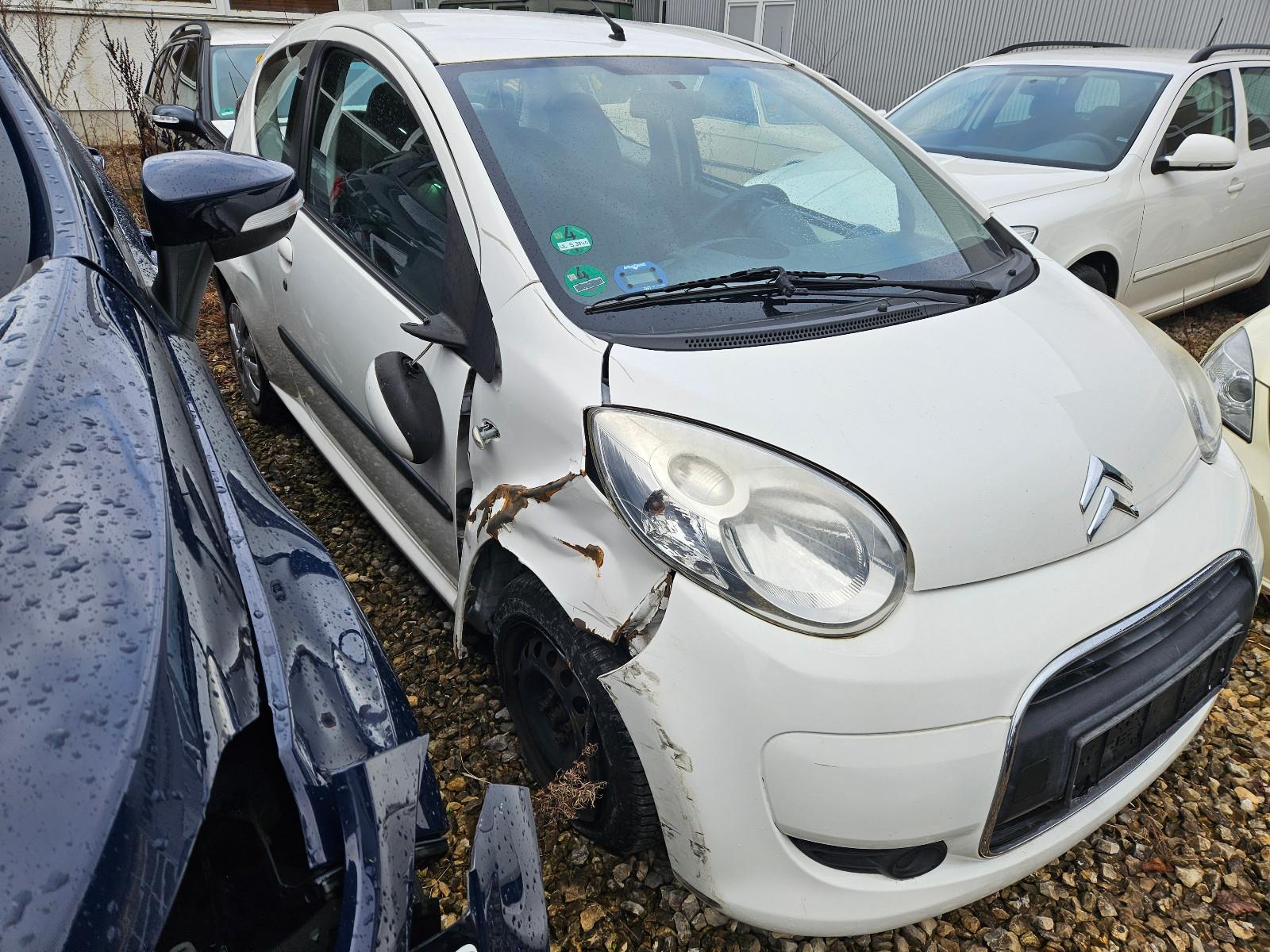 Citroën Style / Unfall / Motor läuft / Katalysator