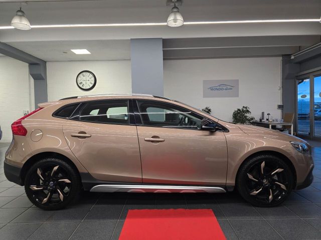 Volvo V40 CC D2 1.6 Powershift 115cv Summum