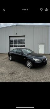 BMW e60 545i Limousine - BMW 545 aus 2004: 545i
