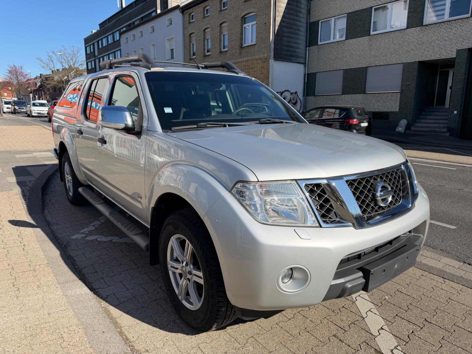 Nissan Navara Pickup Double Cab LE V6 4X4, Automatik