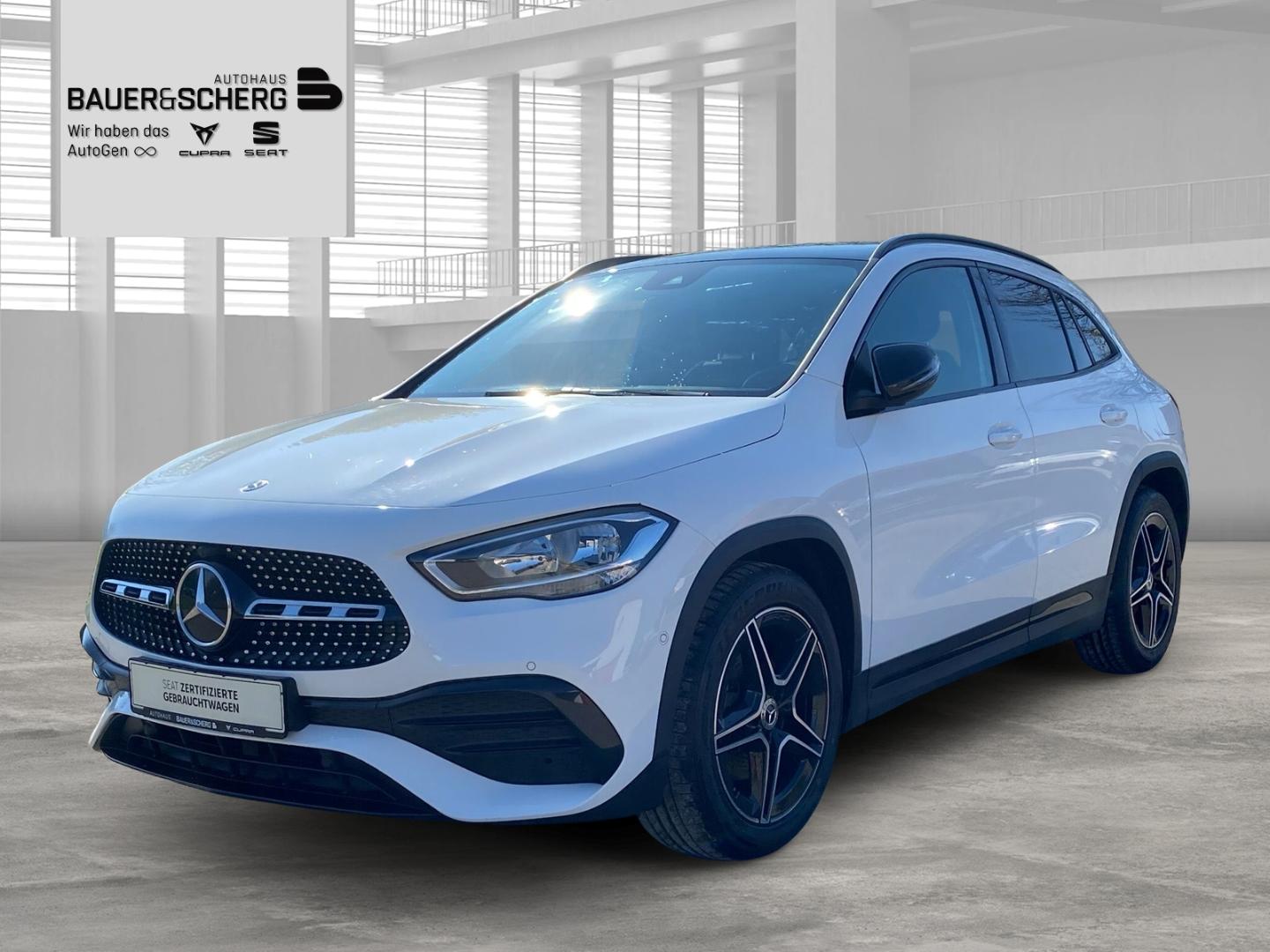 Mercedes-Benz GLA 200 AMG Line AHK SCHWENK PARKPAKET KAMERA SI