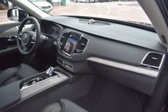 Fahrzeugabbildung Volvo XC90 B5 D Ultimate Dark AWD*LUFT*PANO*STHZ*360