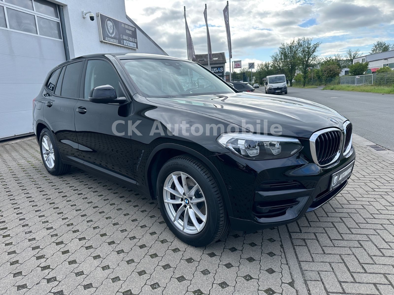 Fahrzeugabbildung BMW X3 xDrive20i Advantage/Navi/Head-Up/LED/Kamera