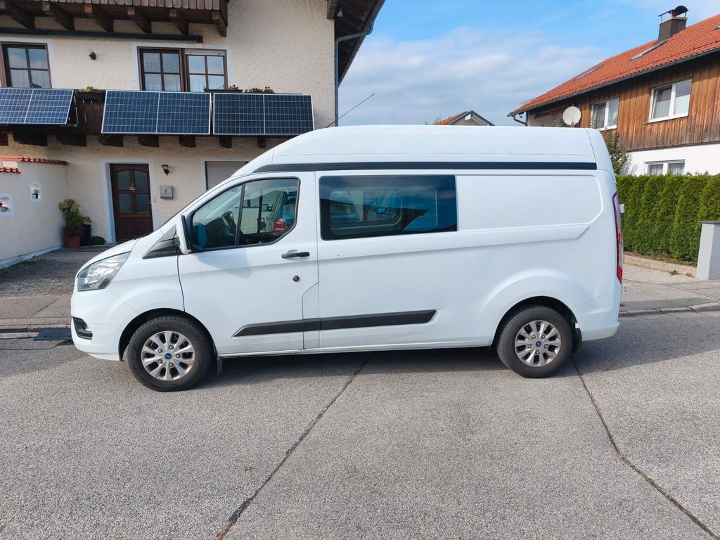 Image of Ford Transit Custom