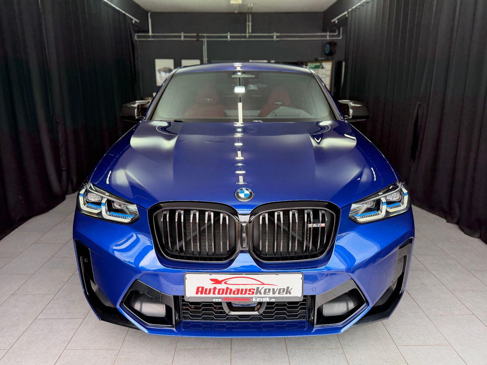 Fahrzeugabbildung BMW X4 M Competition |CARBON|H/K|LASER|HuD