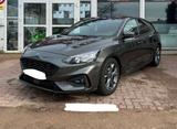 Ford Focus ST-Line - Ford Focus mit Benzin-Antrieb: Kleinwagen, Automatik