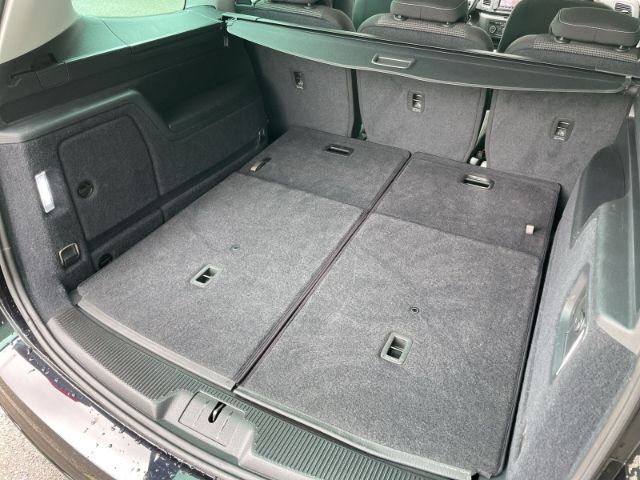 Fahrzeugabbildung Volkswagen Sharan 1.4 TSI BMT Comfortline Autom. Navi, 7-Si