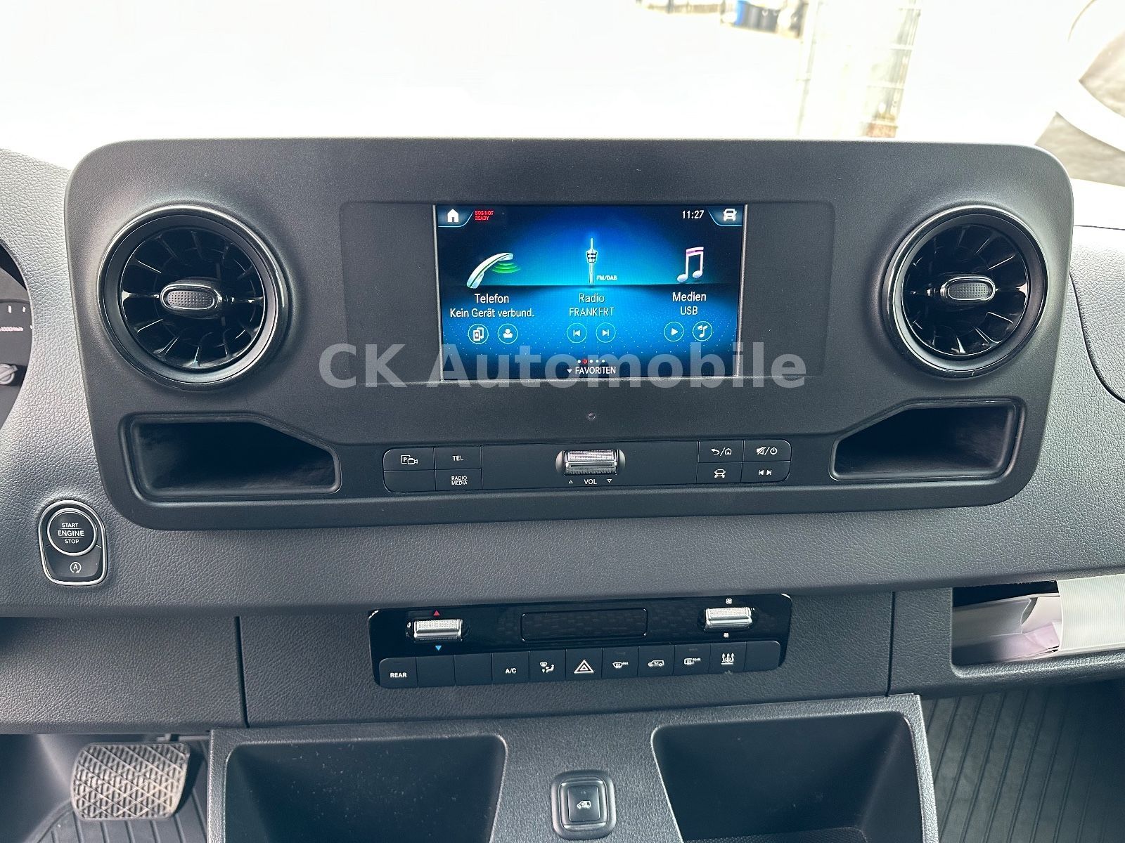 Fahrzeugabbildung Mercedes-Benz Sprinter III Tourer 316 CDI Autom/9 Sitze/Kamera