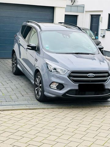 Ford Kuga 2.0 TDI 4x4 ST-Line