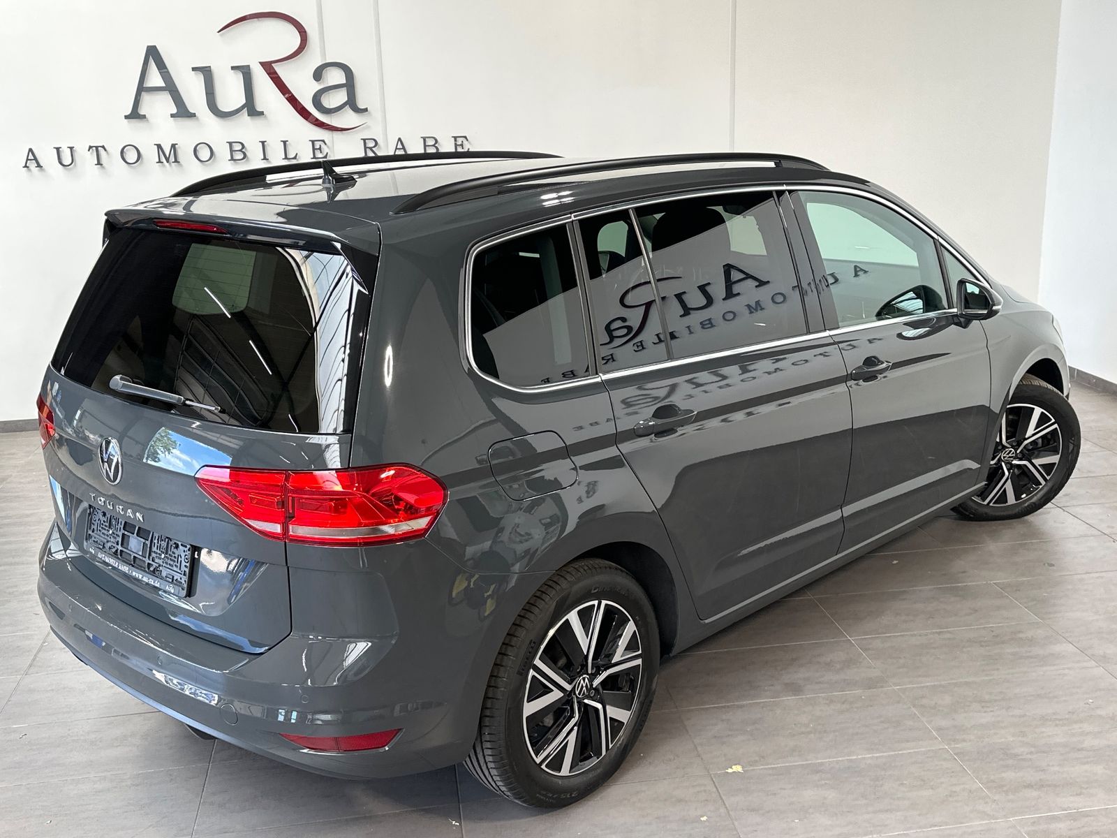 Fahrzeugabbildung Volkswagen Touran 2.0 TDI DSG Highline NAV+LED+KAM+AHK+1HD