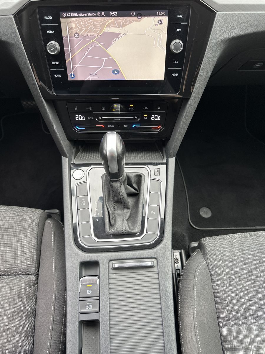 Fahrzeugabbildung Volkswagen Passat Variant 2.0 TDI DSG Business NAV+LED+AHK