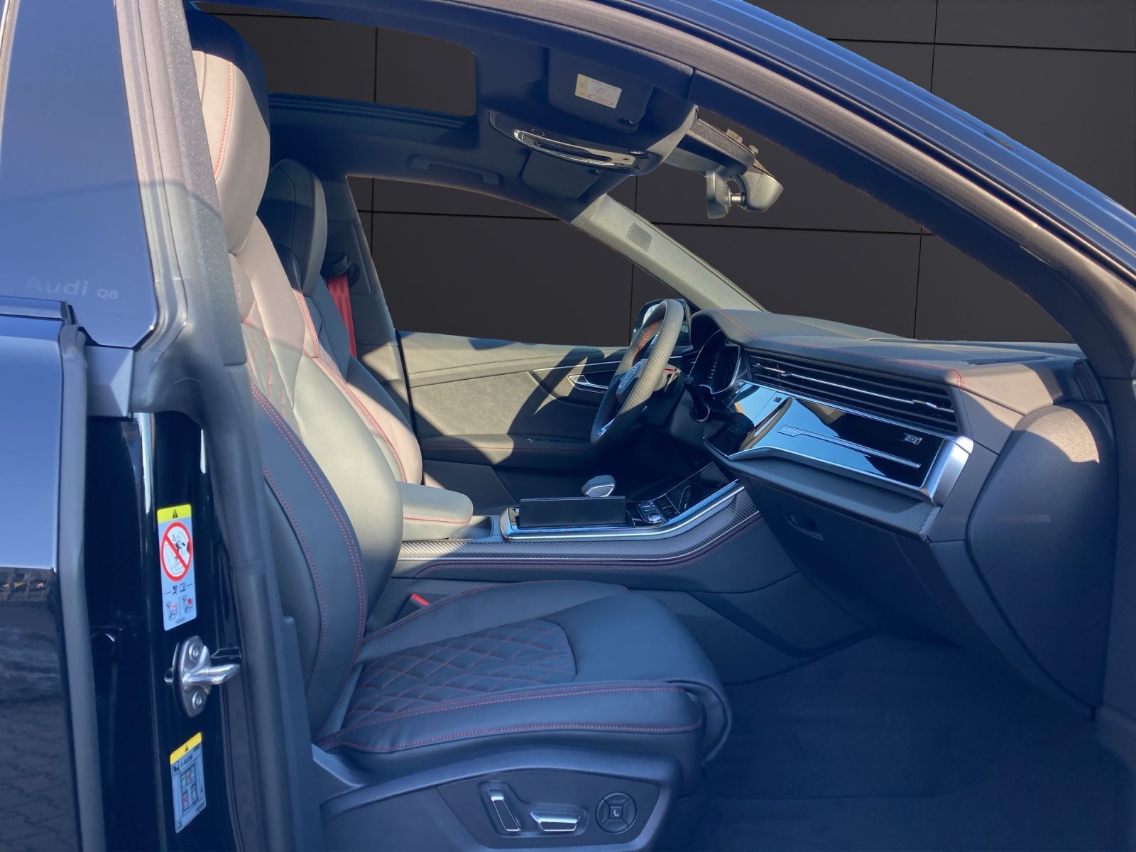 Fahrzeugabbildung Audi Q8 TDI quattro S line HD MATRIX PANO B&O STANDH