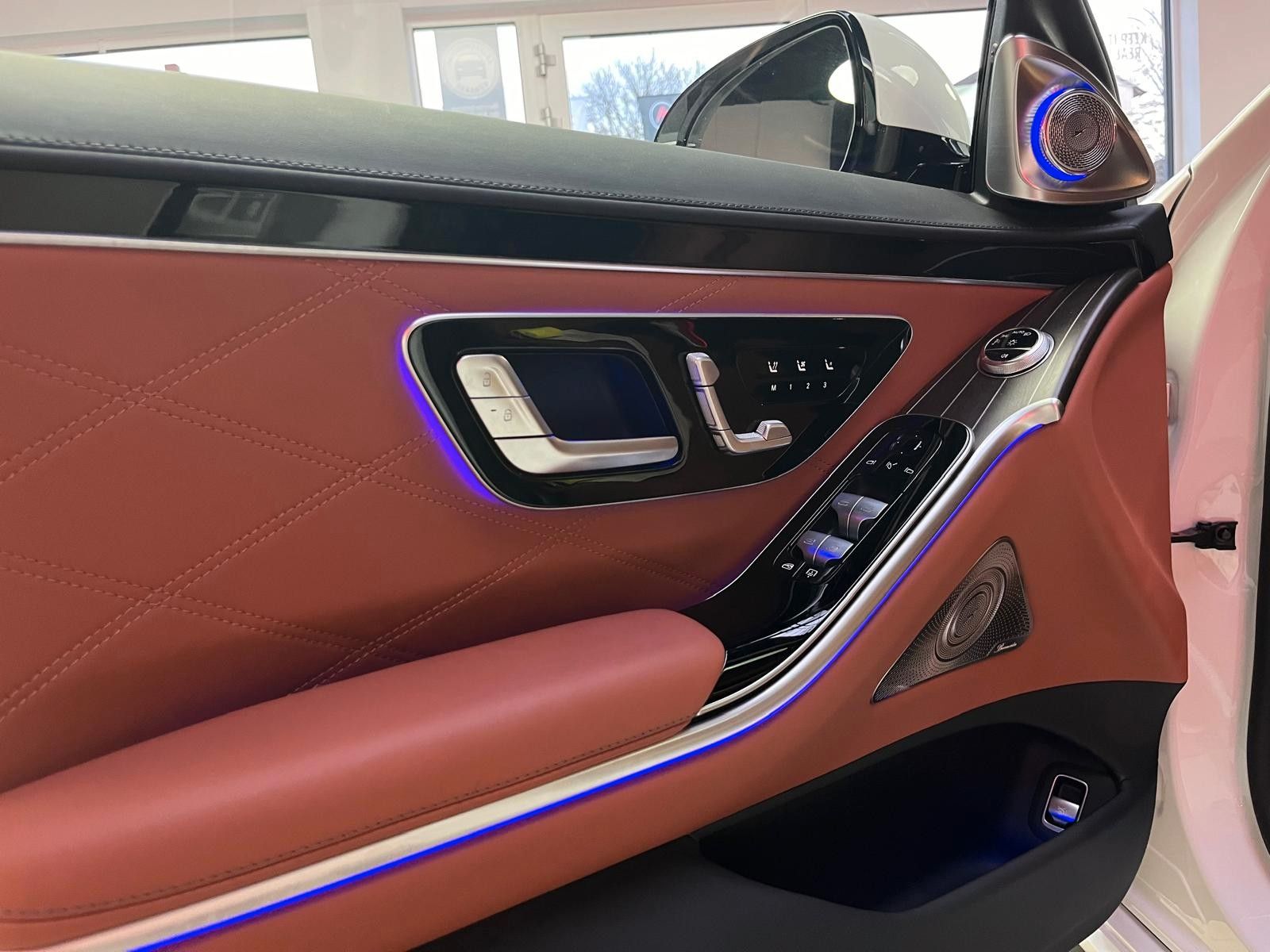 Fahrzeugabbildung Maybach S 680 Maybach 4Matic | High End Interior |