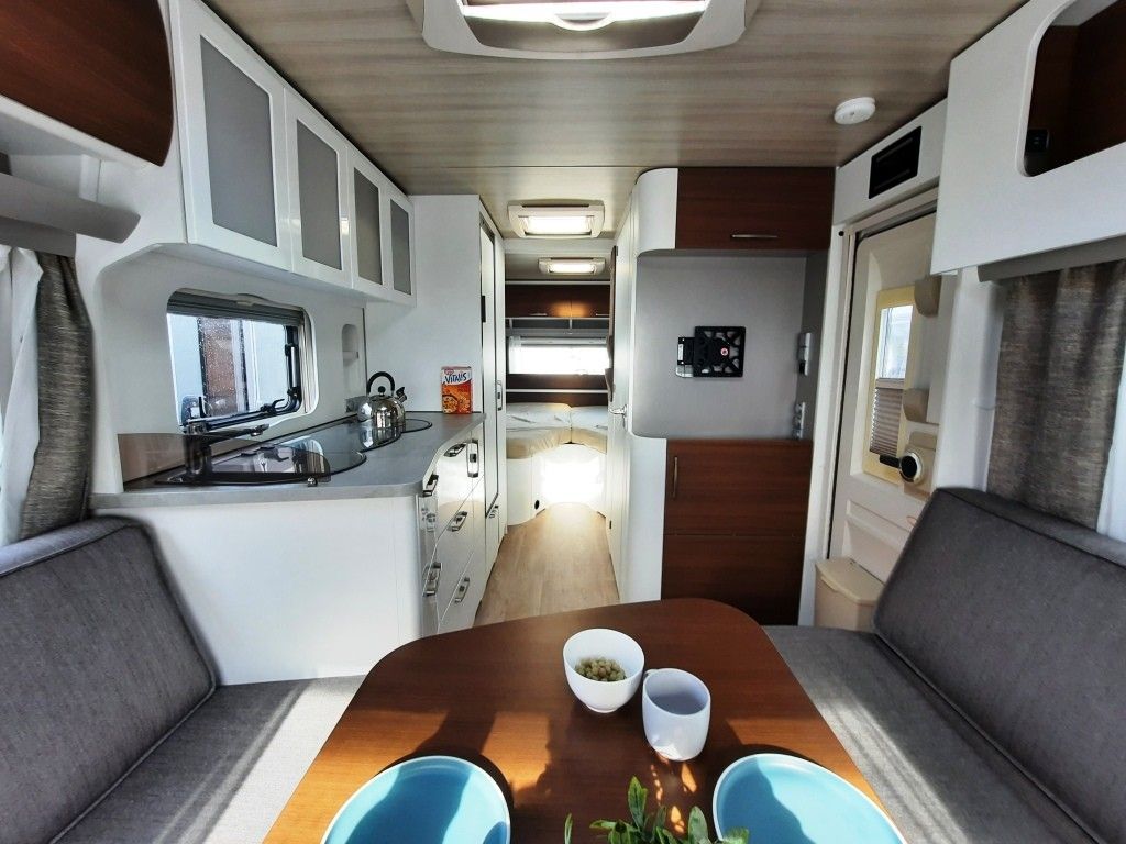 Fahrzeugabbildung HYMER / ERIBA / HYMERCAR Nova 530 Mover, Solar, Combi Heizung