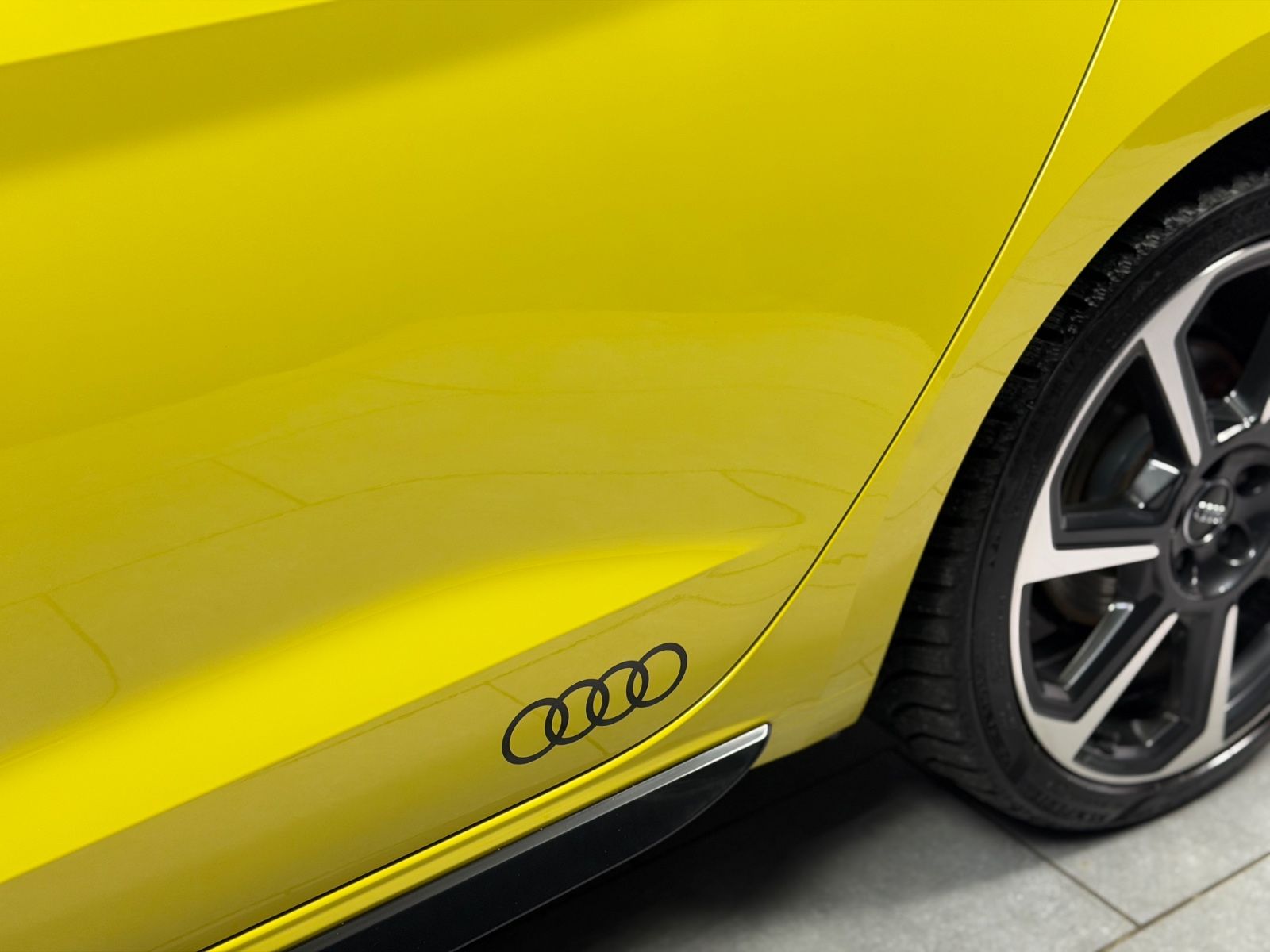 Fahrzeugabbildung Audi A1 Sportback 40 TFSI edition one|3xS-LINE|DSG|