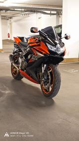Suzuki GSX-R 750 - SUZUKI 2009 GSX R750