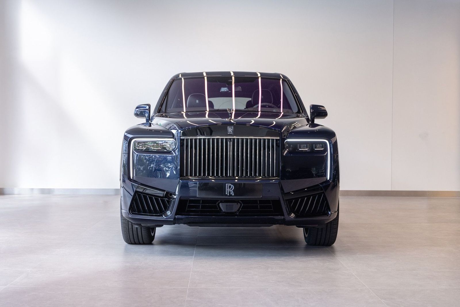 Rolls-Royce Cullinan Black Badge imagem 2