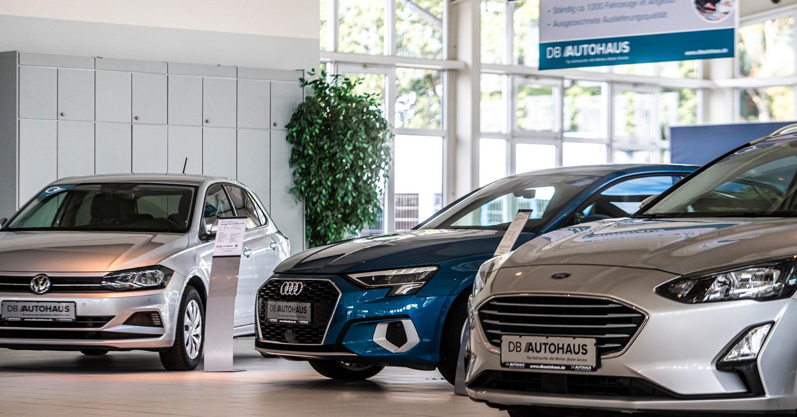 showroom-image-top