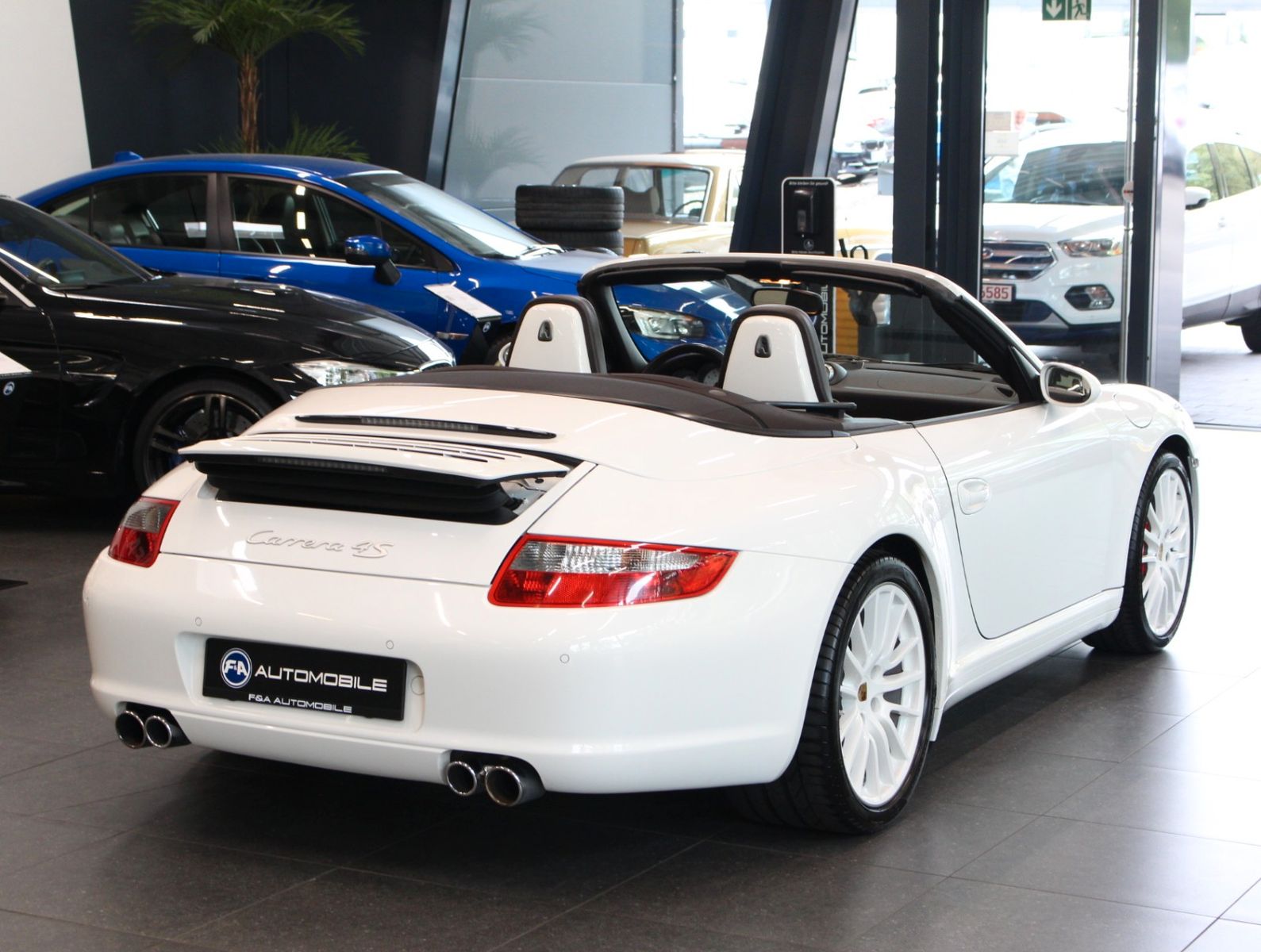 Fahrzeugabbildung Porsche 911 997 Carrera 4 S Cabrio Sport Chrono