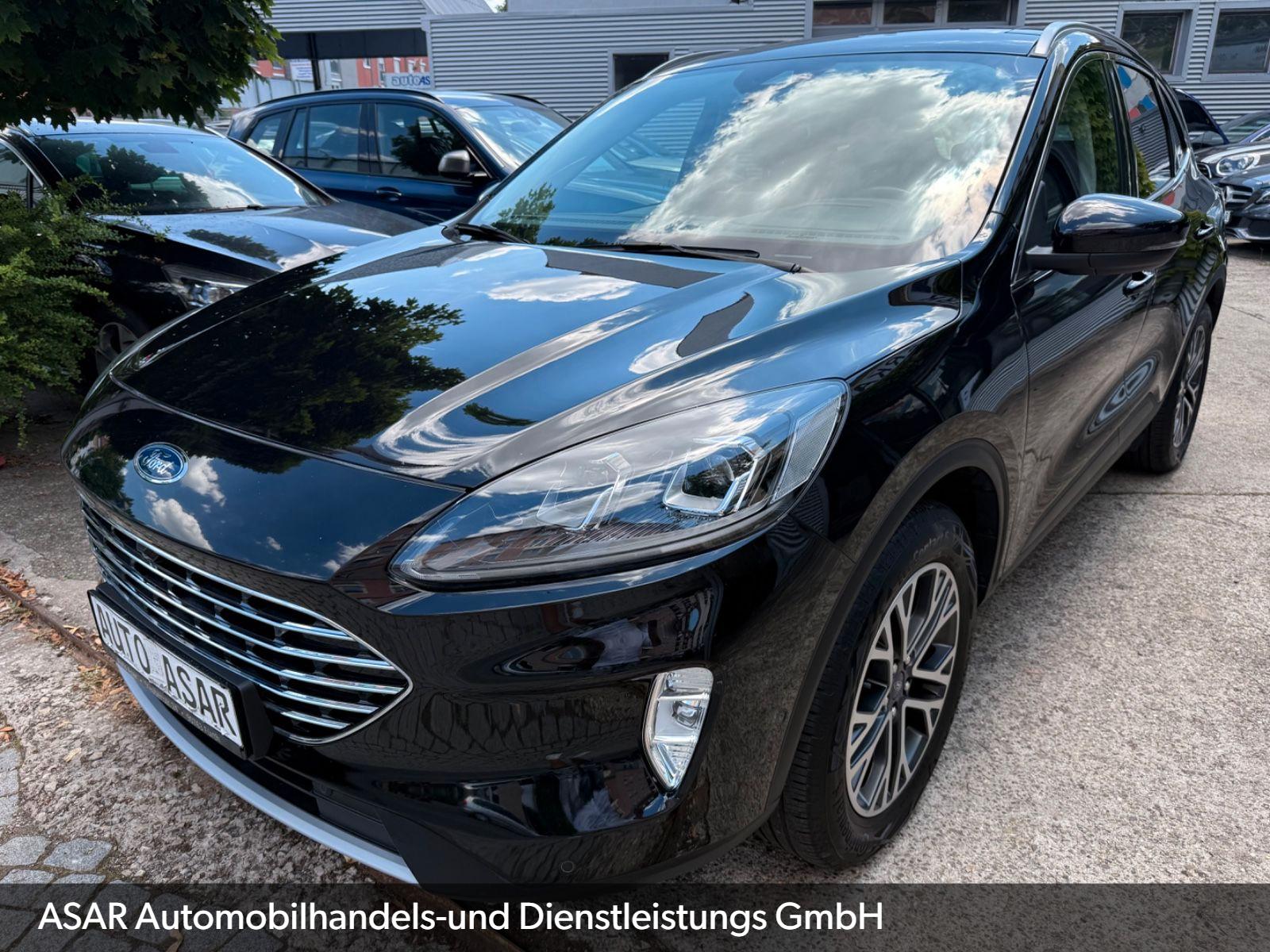 Ford Kuga Titanium LED/AHK/KAMERA/PANO
