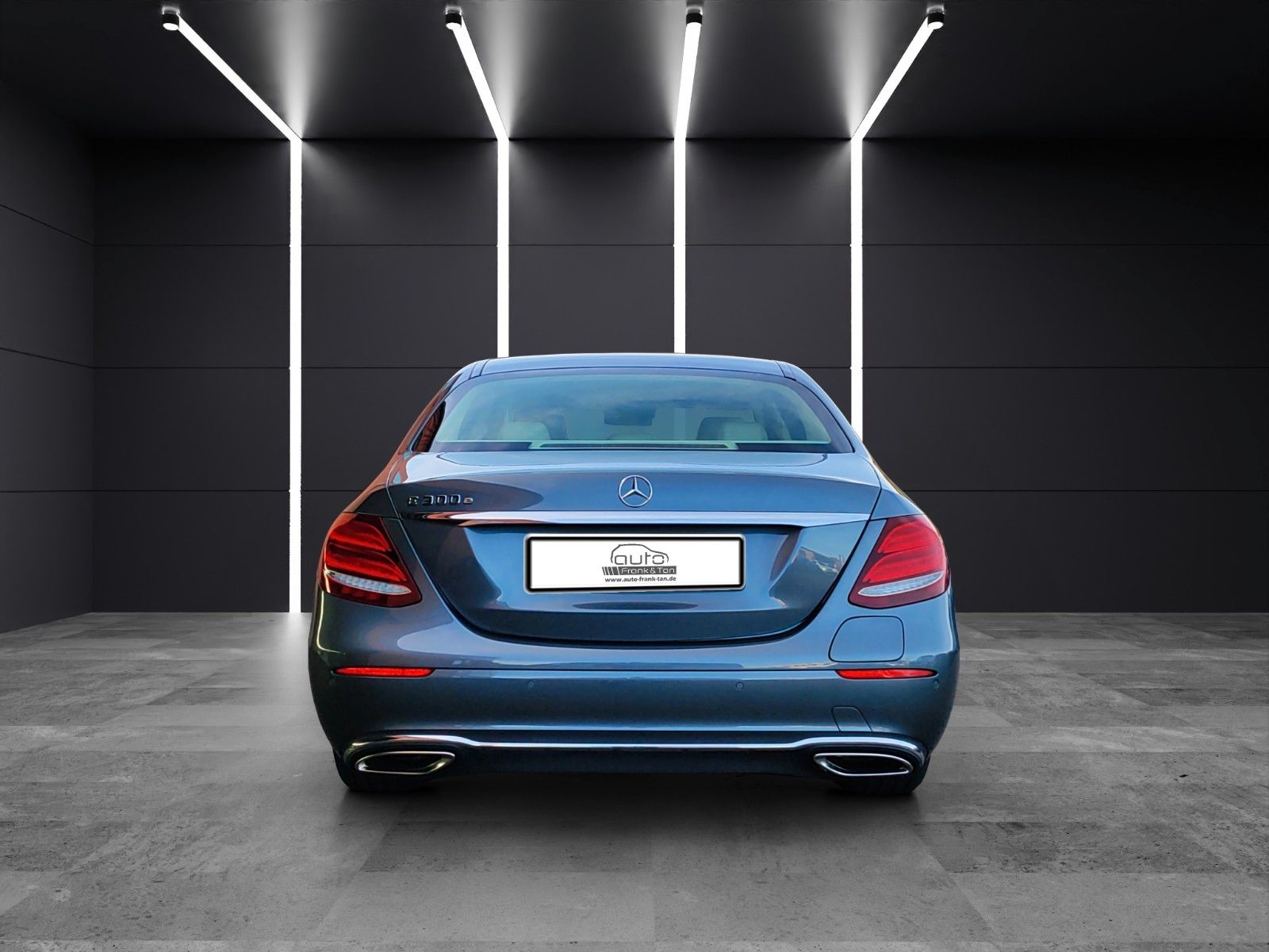 Fahrzeugabbildung Mercedes-Benz E 300 e*Navi*360°Cam*SitzHZ*Ambiente*Head-up*