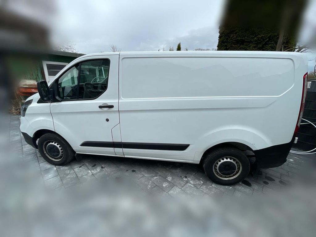 Image of Ford Transit Custom