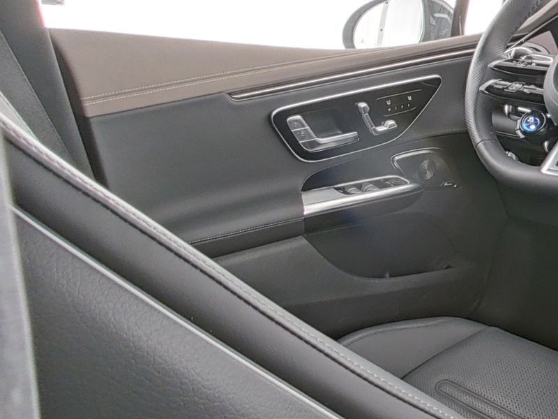 Fahrzeugabbildung Mercedes-Benz EQE53 AMG Premium+ DYNAMIC+ Hyper MAGNO Sitzklim