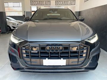 Audi Q8 - 2