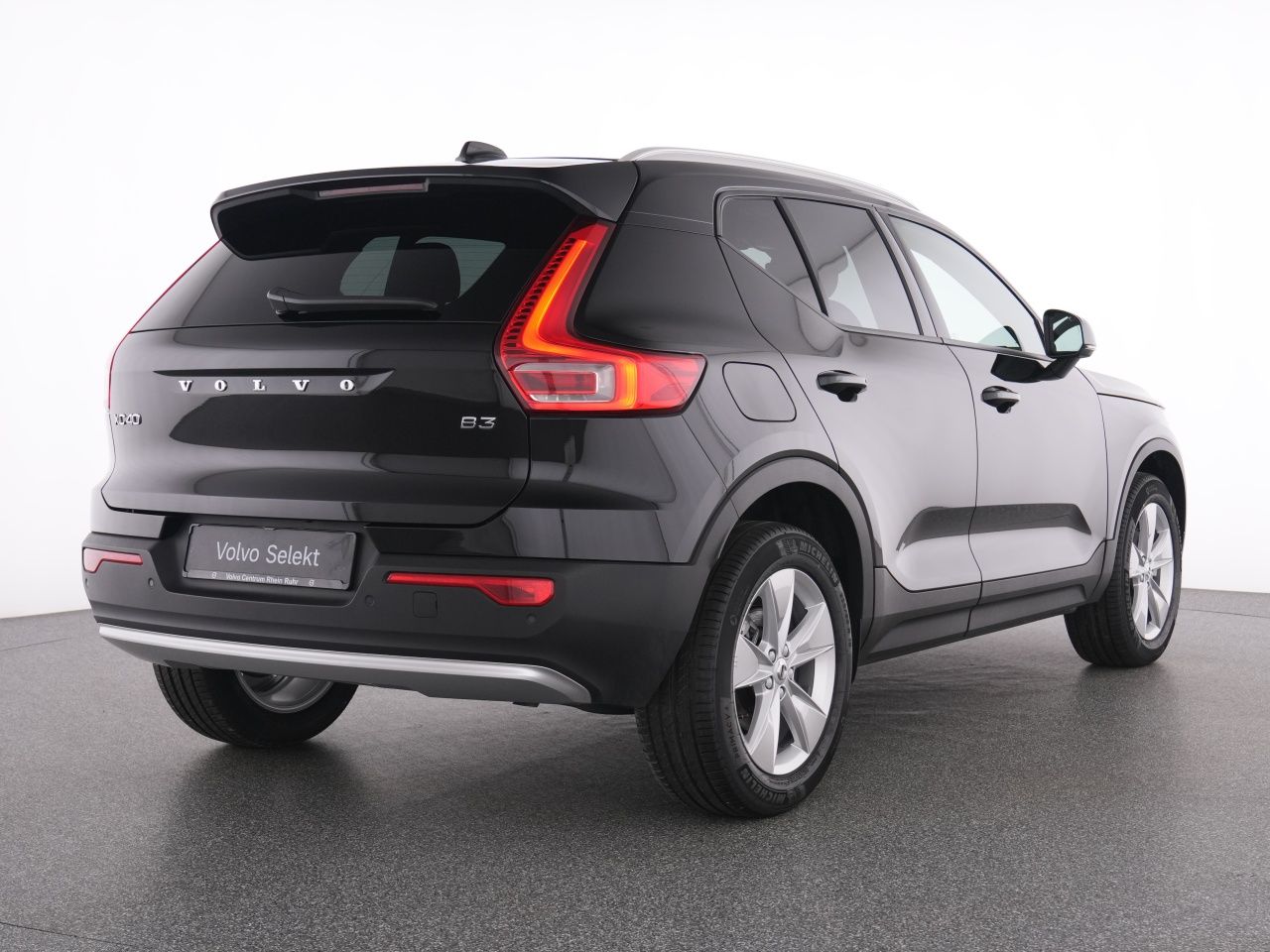Volvo XC40 B3 Core+WINTERPAK+ACC+KAM+DAB+18''LM+LED imagem 3